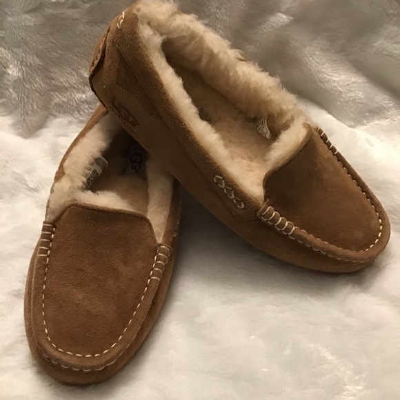 NWOT UGG Women’s Ansley Moccasin Indoor/Outdoor Slippers. Size 5  EU 36 - Picture 5 of 13